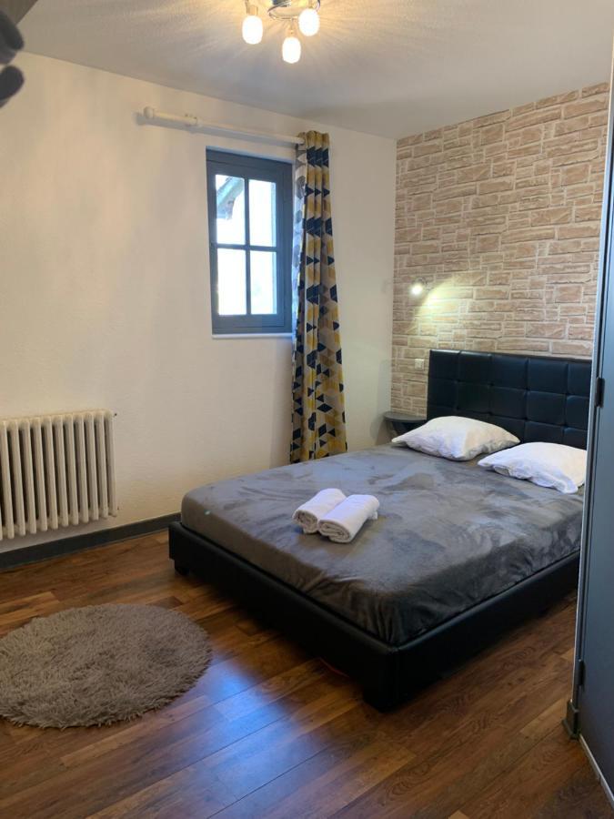 La Taniere De La Bete Bed & Breakfast Saugues Eksteriør bilde