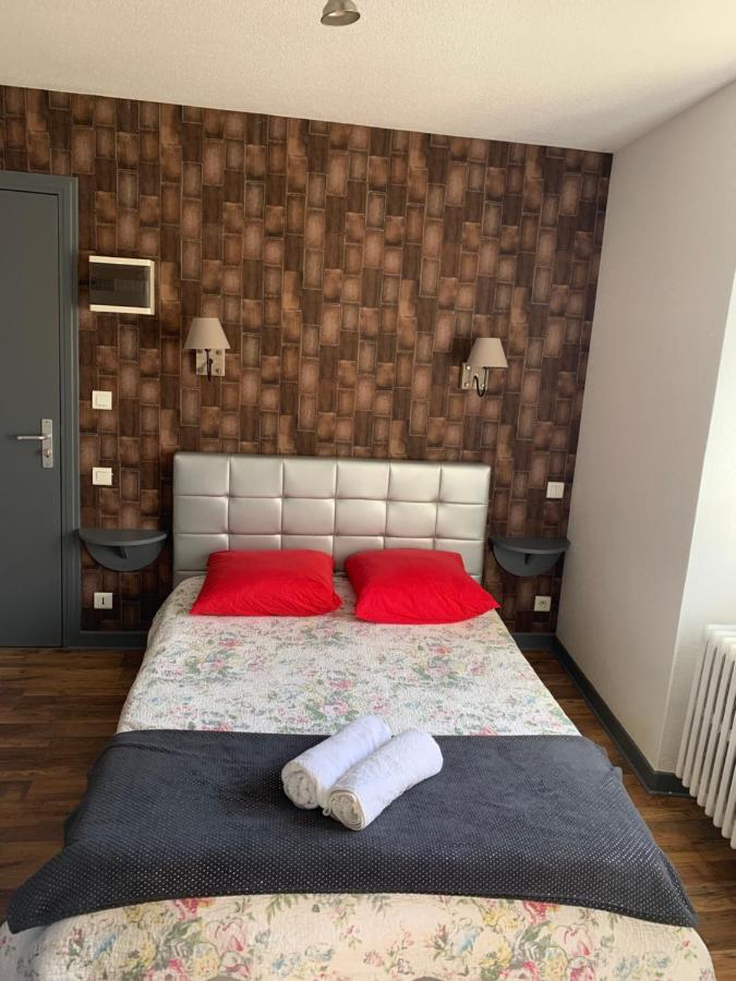La Taniere De La Bete Bed & Breakfast Saugues Eksteriør bilde